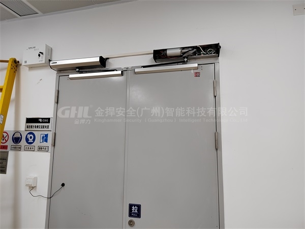 防火門安裝自動平開門機(jī) 防火門安裝自動平開門機(jī)