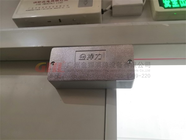 金捍力雙門(mén)器特寫(xiě)