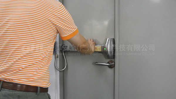 電動(dòng)逃生門鎖推桿即開(kāi)，快速逃生