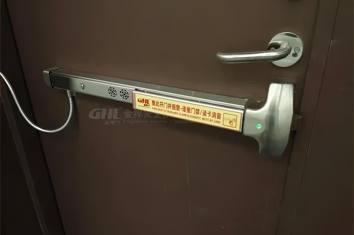 電動(dòng)推桿鎖支持語(yǔ)音報(bào)警聯(lián)動(dòng)反饋功能